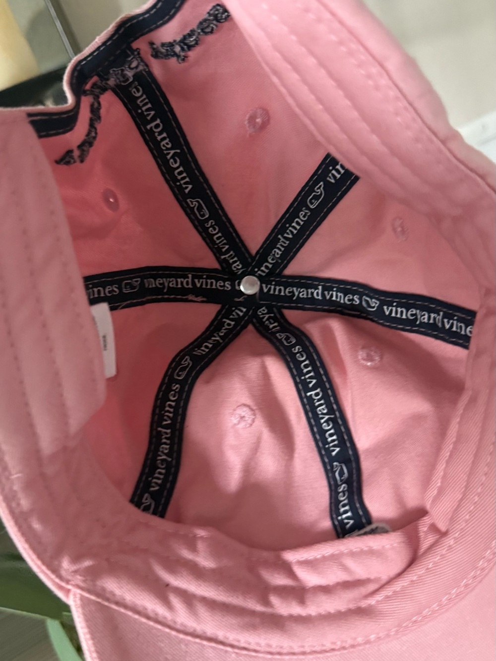 Vineyard Vines adult women’s Pink Whale Baseball Cap - Picture 3 of 4